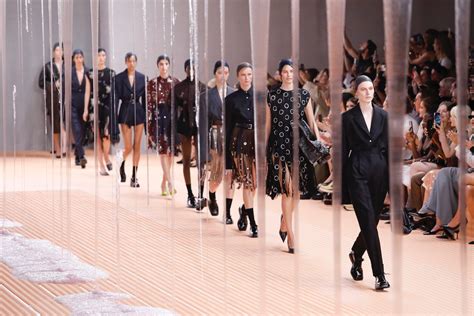 prada sfilata oggi|Milano Fashion Week, la sfilata di Prada Spring/Summer 2025..